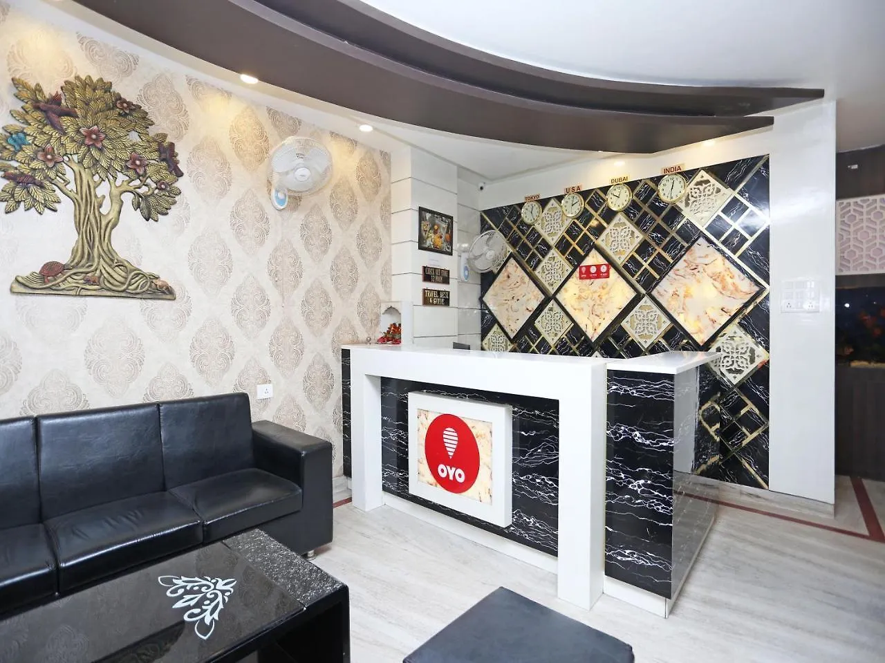 Oyo 10338 Hotel Aadesh Palace Varanasi Indien