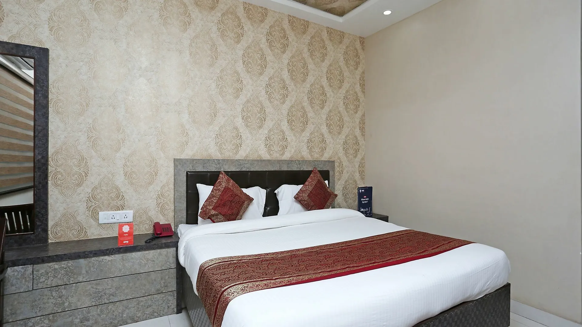 Oyo 10338 Hotel Aadesh Palace Varanasi 3*,  Indien